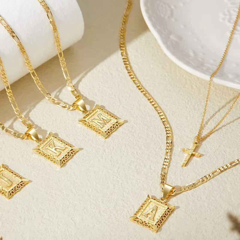 Kreuzkette mit Initiale | Gold