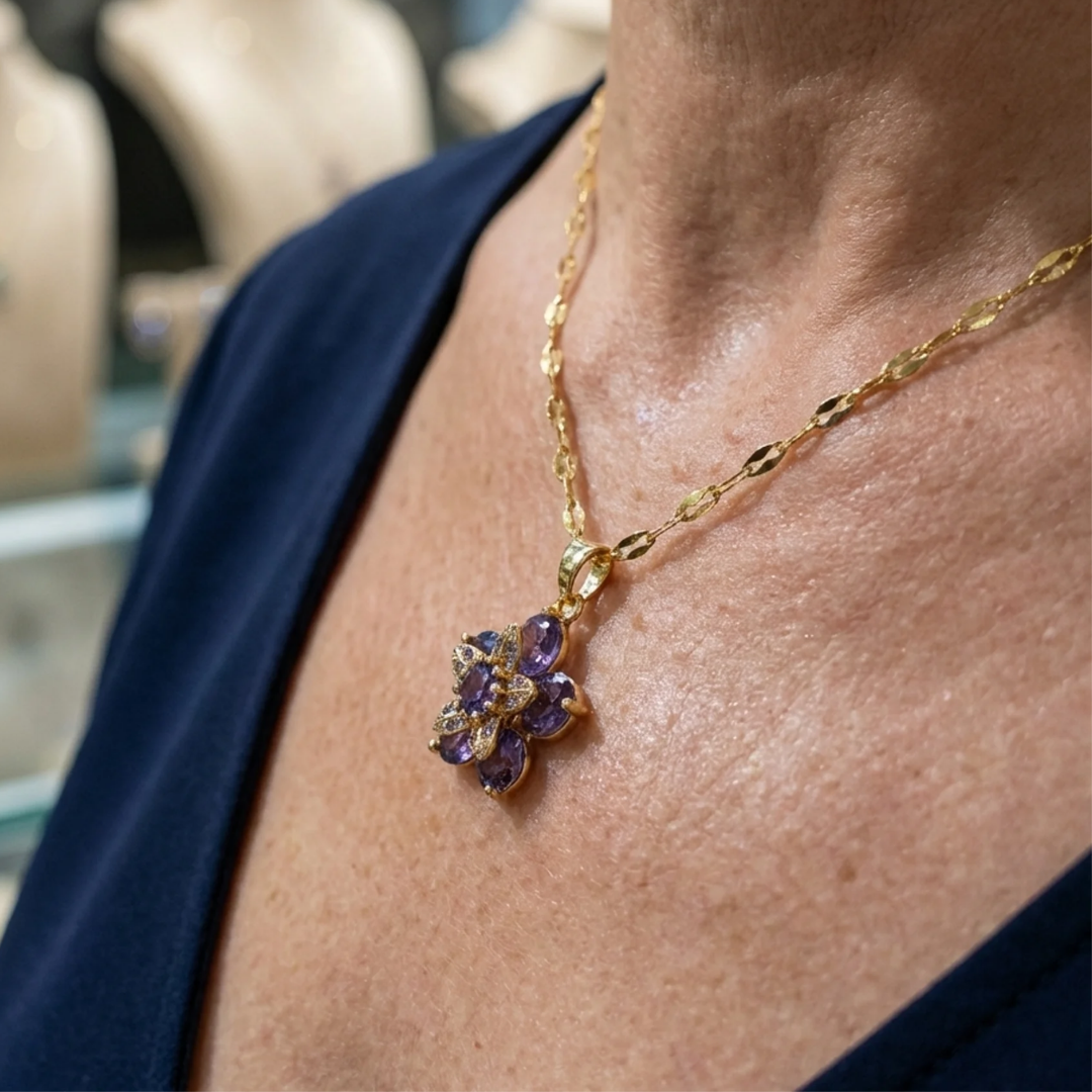 Amelyth Violette Blumen Halskette | Gold