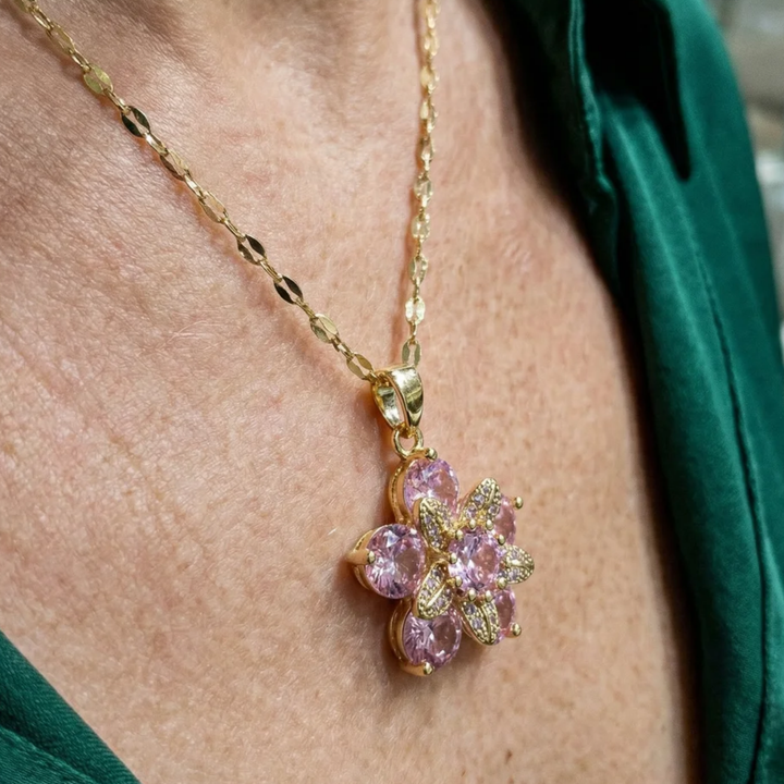 Amorea Blumenkette in Pink