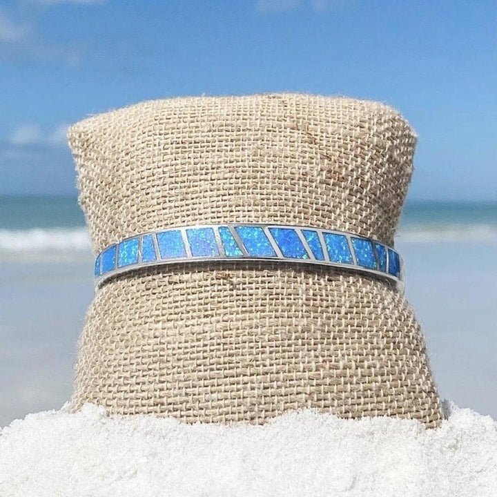 Armband aus blauem Opal und Weissgold