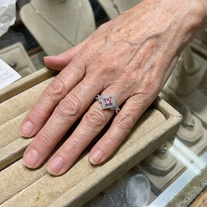 Couture Pavé-Quadratring
