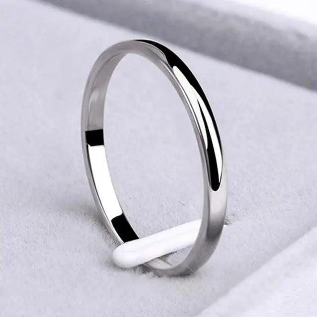 Einfacher Ring in Gold und Weissgold