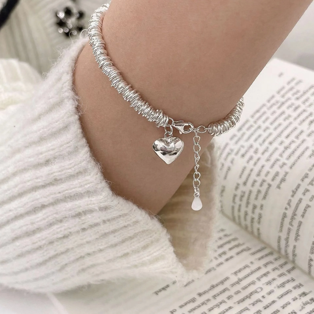 Elegantes Armband mit Herz aus Weissgold