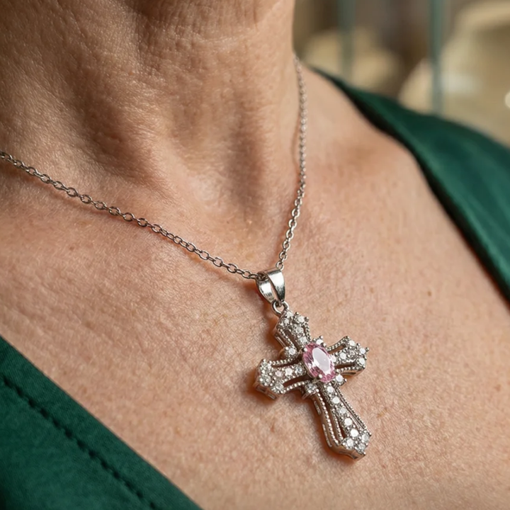 Himmlische Rosa-Kreuz-Halskette