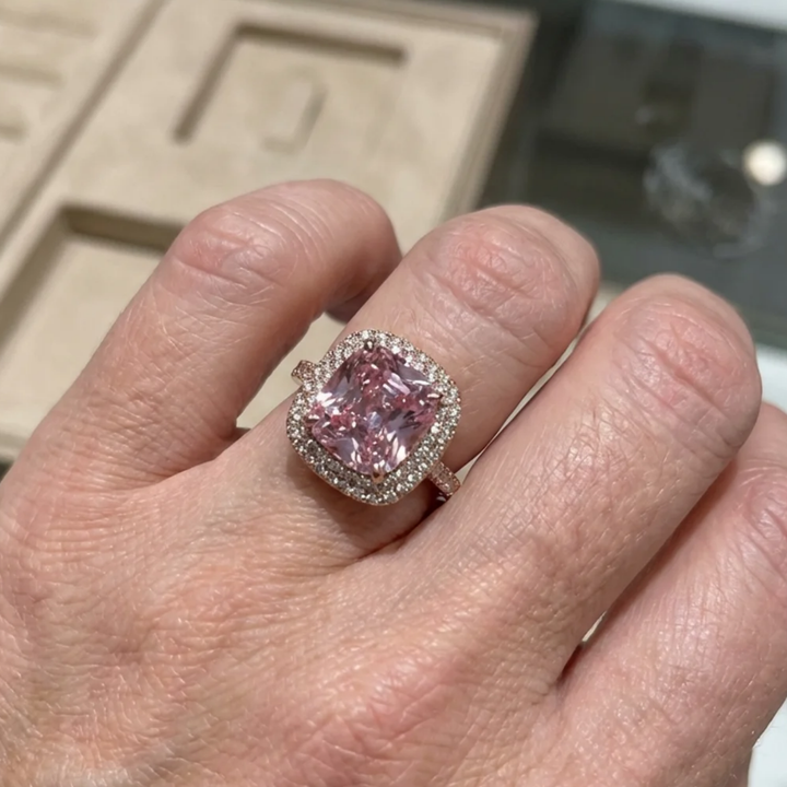Kissen-Ring mit rosa Saphir