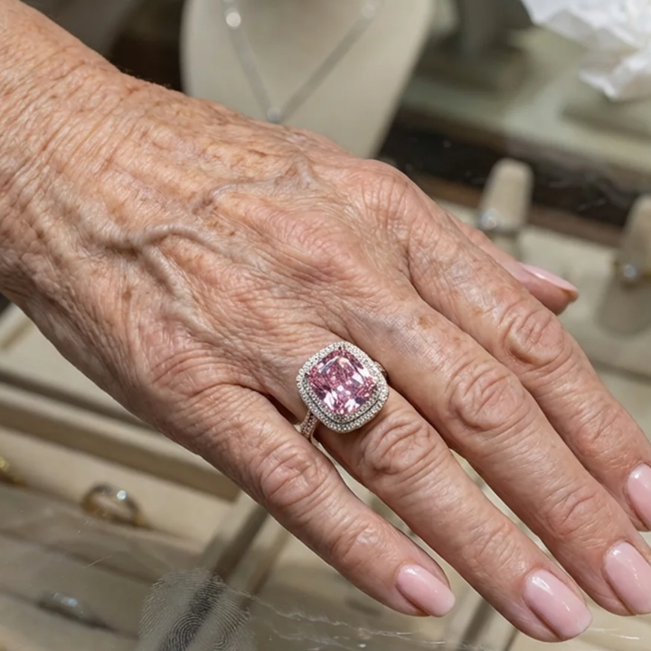 Kissen-Ring mit rosa Saphir