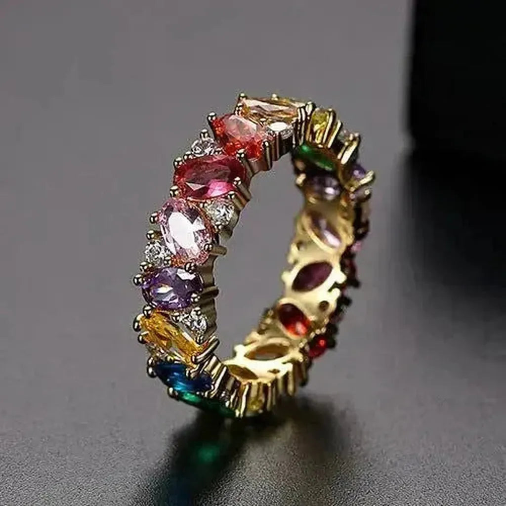 Retro-Ring mit mehrfarbigen Brillanten