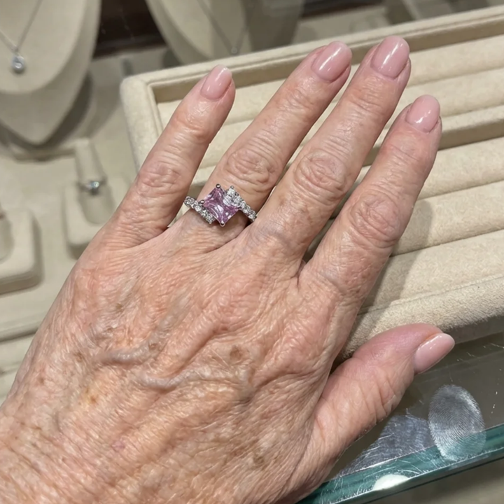 Rosa-Saphir-Ring