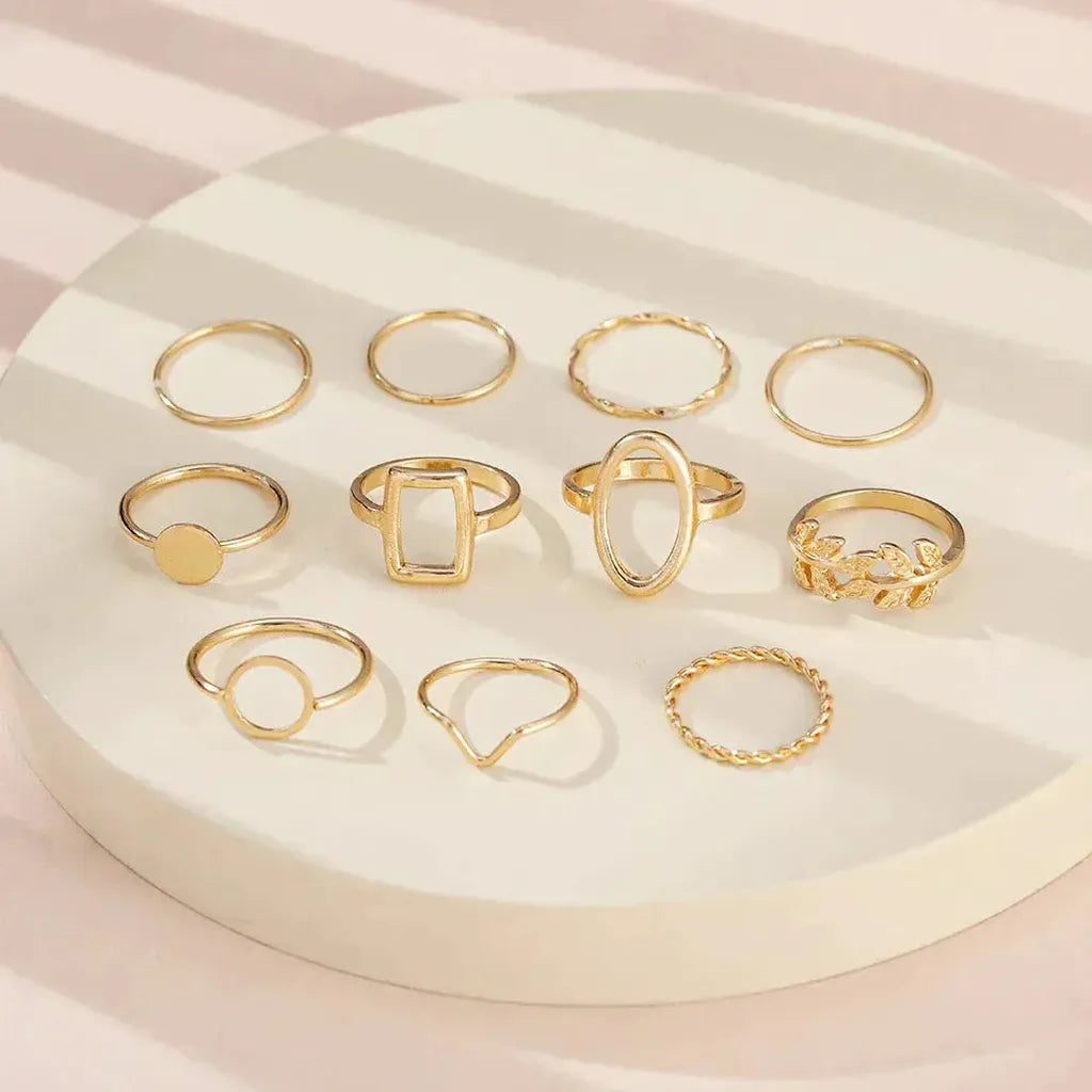 Set mit 11 Retro-Ringen aus Weissgold