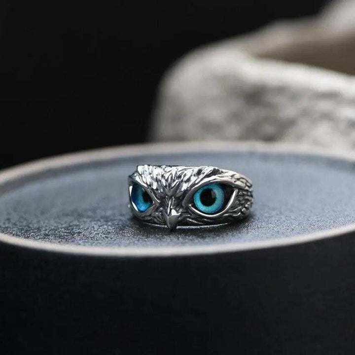 Verstellbarer Glücks-Eulenring in Weissgold mit Opal