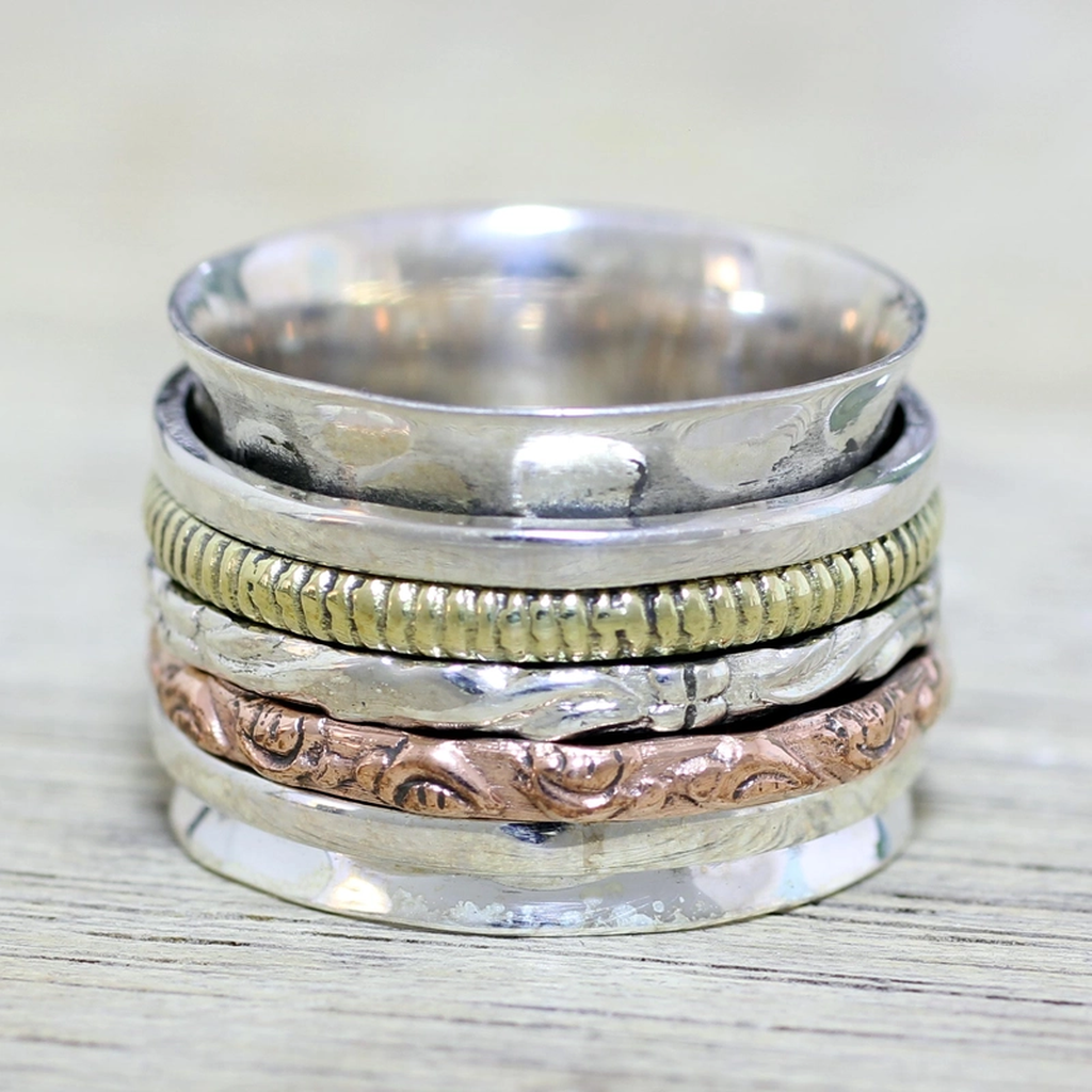 Vintage-Ring aus Gold und Weissgold mit Rad