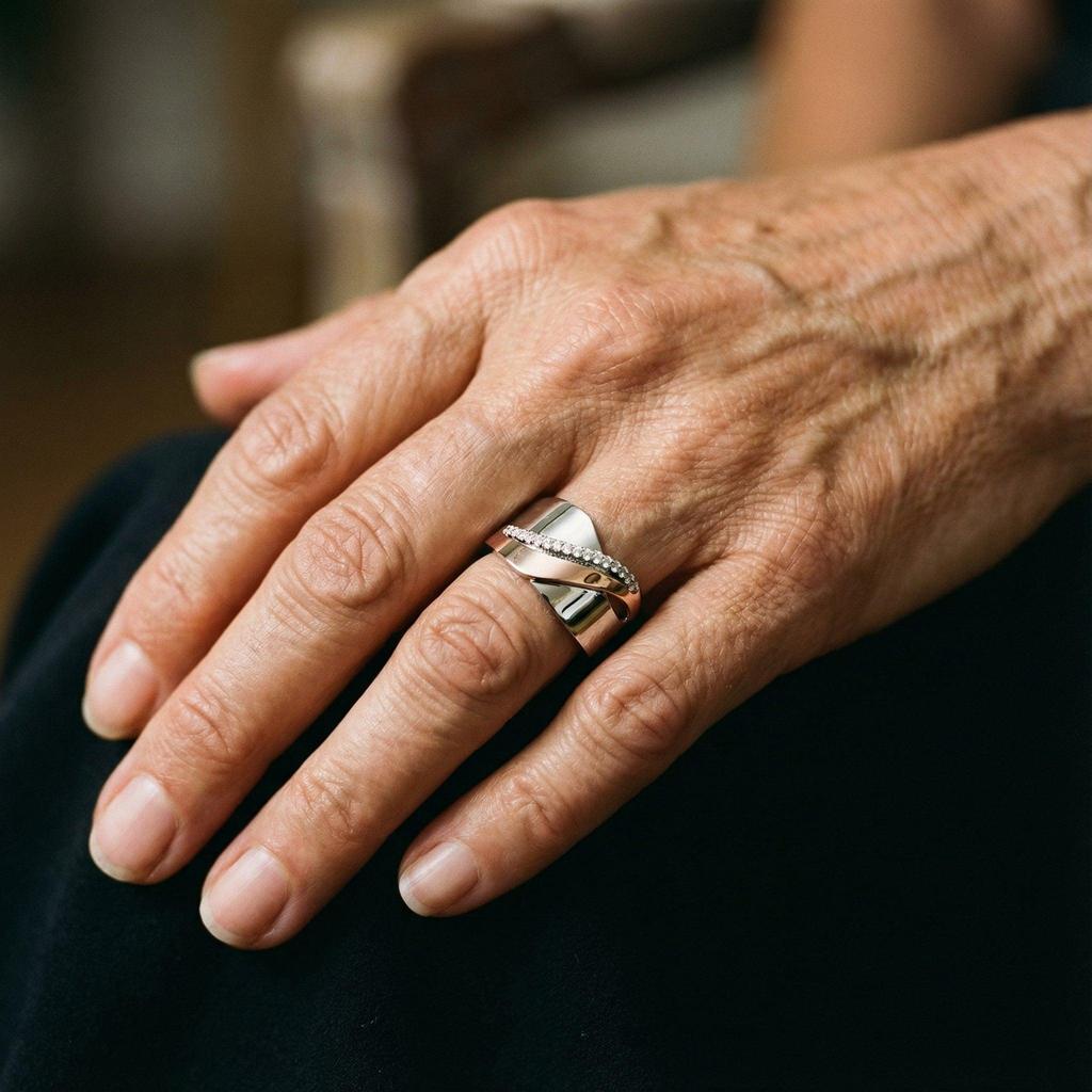 Vintage-Ring aus Roségold und Weissgold mit Brillanten