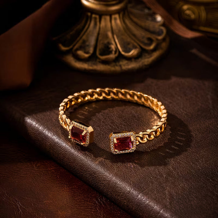 Veloria Ruby Offenes Armband | Gold
